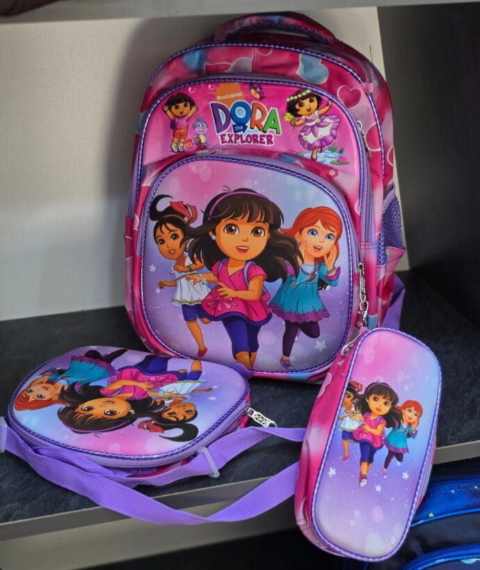 ⁦حقيبة مدرسية للبنات DORA ثلاث قطع⁩ - الصورة ⁦2⁩